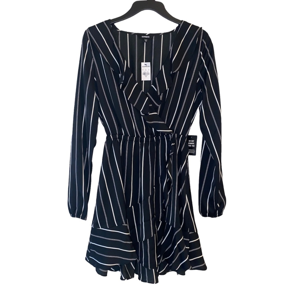 Black & White stripes long sleeve size XS